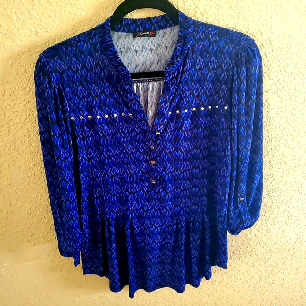 NWOT Cocomo Medium Blouse